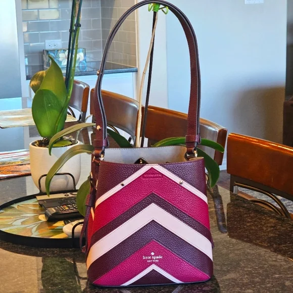 Kate Spade Pink and White Chevron Tote - Picture 7 of 16
